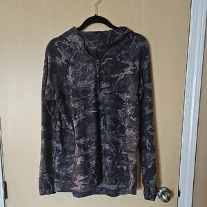 Lululemon Incognito Camo Warm Stabalizer 1/2 Zip Hoodie Size 10